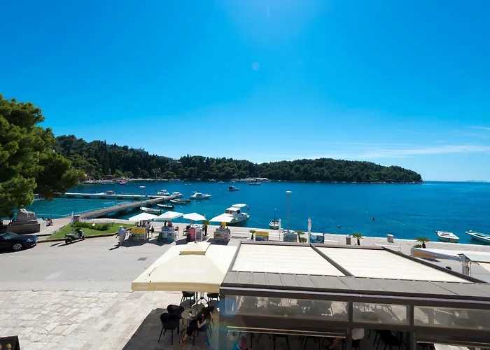 La Porta 2, Seaview Apartment In The Center